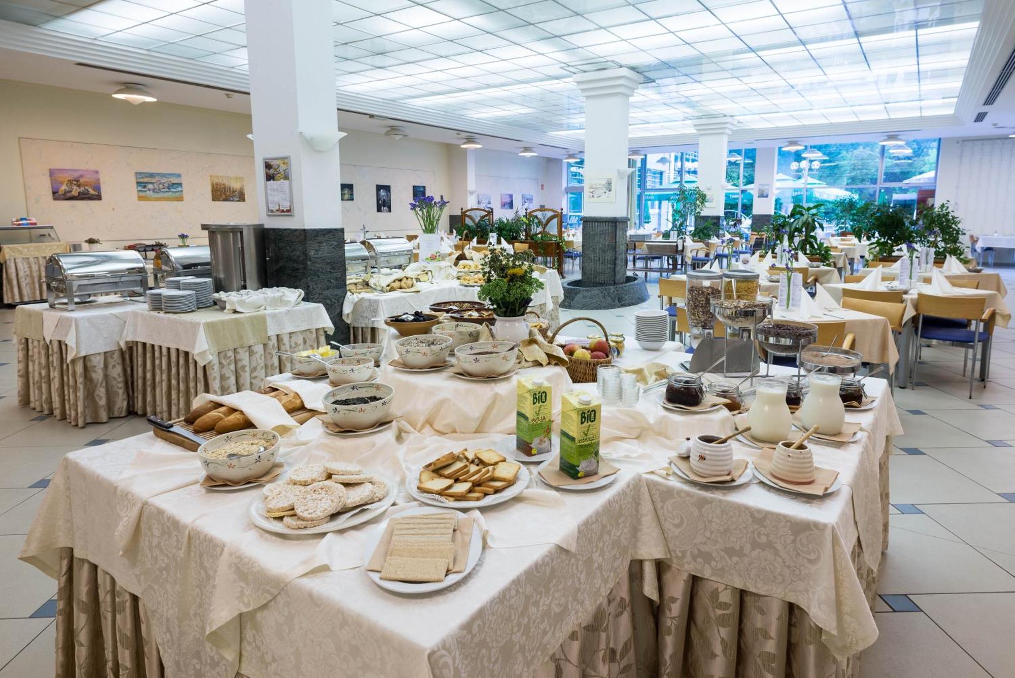 Hotel Zdravilisce - Thermana Ласко Экстерьер фото